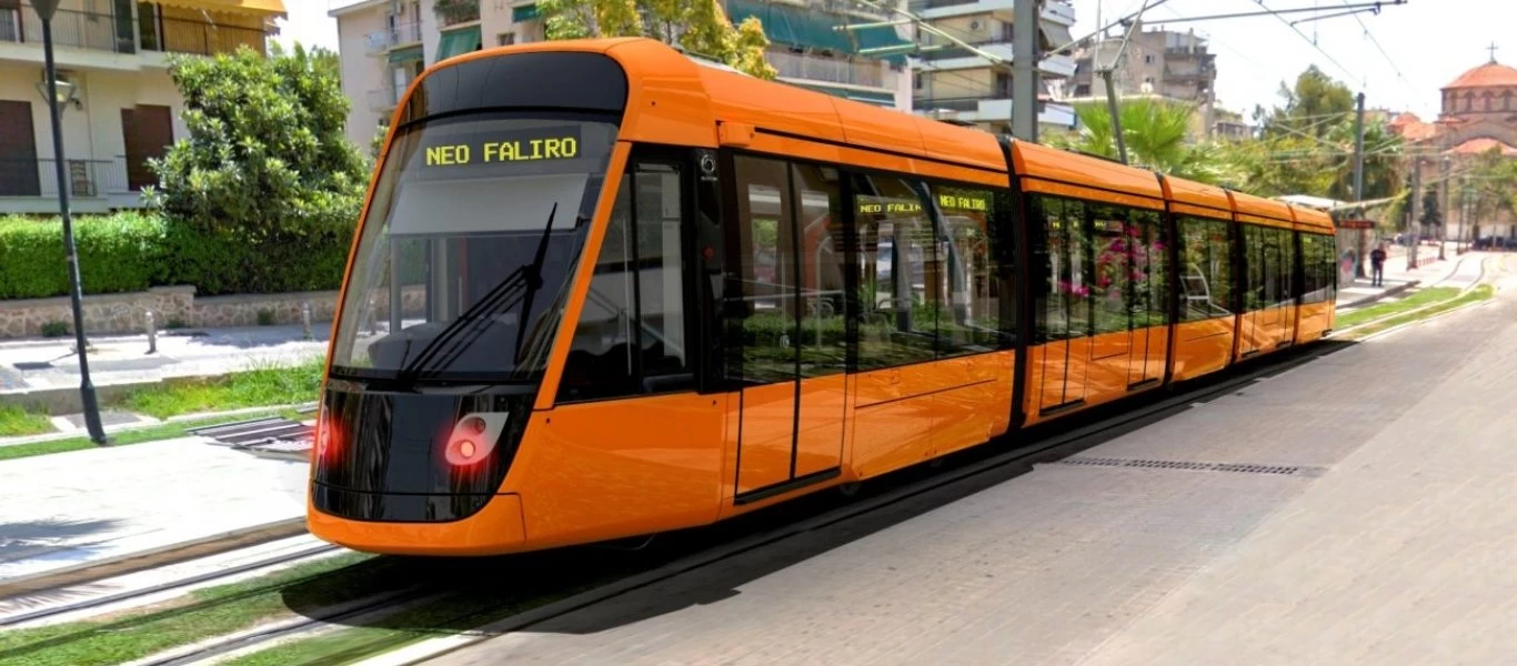 Εντυπωσιάζει η νέα εμφάνιση του τραμ - Πότε φτάνει σε Σύνταγμα και Πειραιά;
